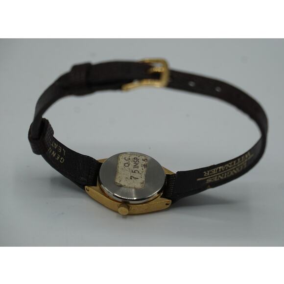 Wittnauer Swiss Ladies Watch Gold Tone QC Leather Band New Battery - Picture 5 of 6